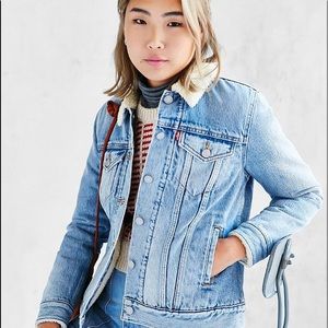Levi’s Sherpa collar denim jacket